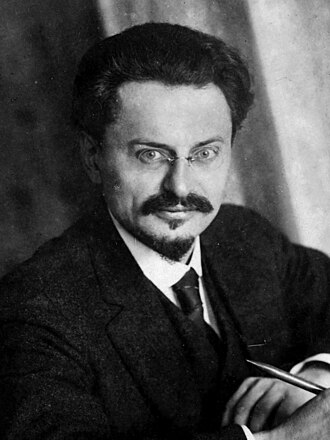 Lev Troçki