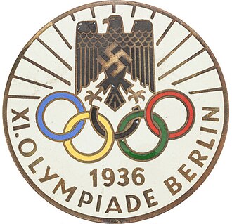 Türkiye, olimpiyatlarda ilk altın madalyayı aldı. Yaşar Erkan, Berlin Olimpiyatları'nda, güreşte 61 kiloda birinci geldi.